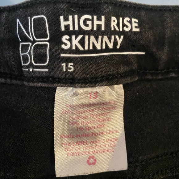 Black High Rise Skinny - Picture 2 of 3